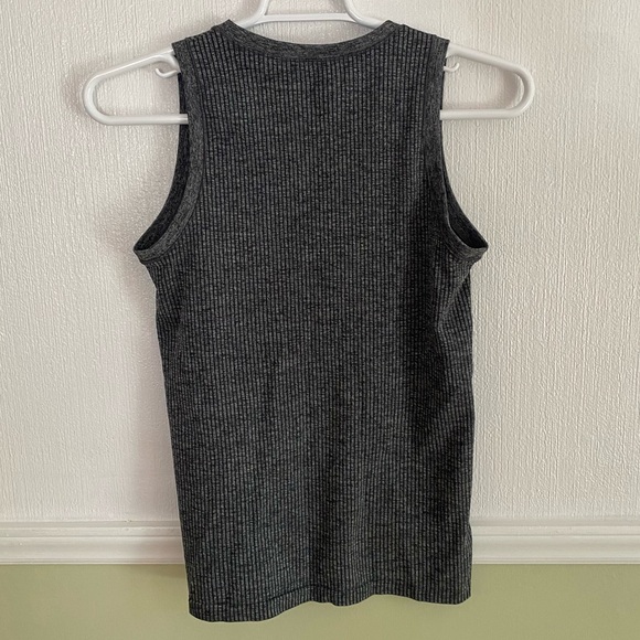 Heather Grey Ribbed Athleta Workout Tank - Picture 3 of 3